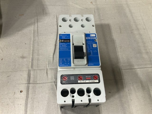 Cutler-Hammer HJD3250F Circuit Breaker