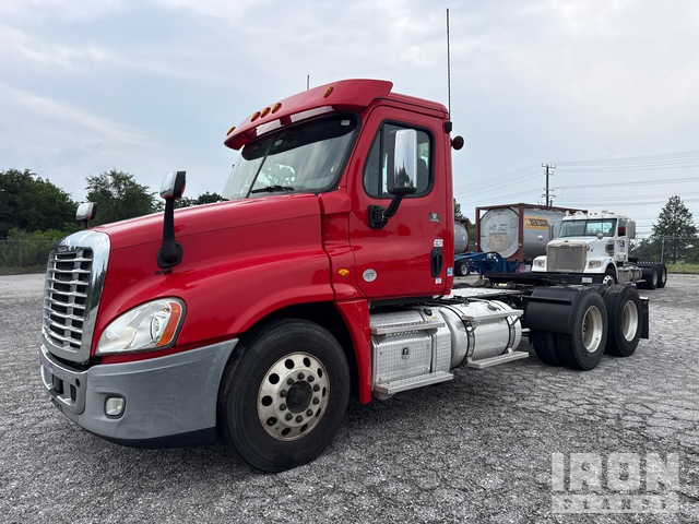 1FUJGEDV2KLKK4237 2019 photo no. 1