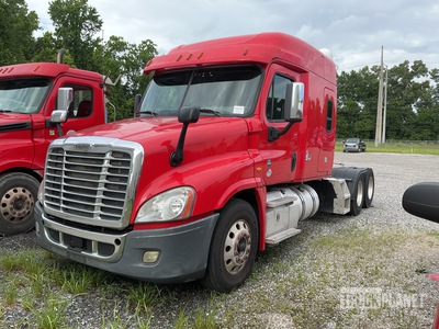 2019 Freightliner Cascadia 125 6x4 T/A Sleeper Truck Tractor