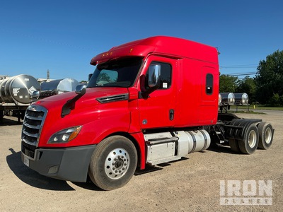 2019 Freightliner Cascadia 126 6x4 T/A Sleeper Truck Tractor