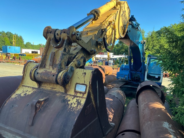 Cat 330D Tracked Excavator