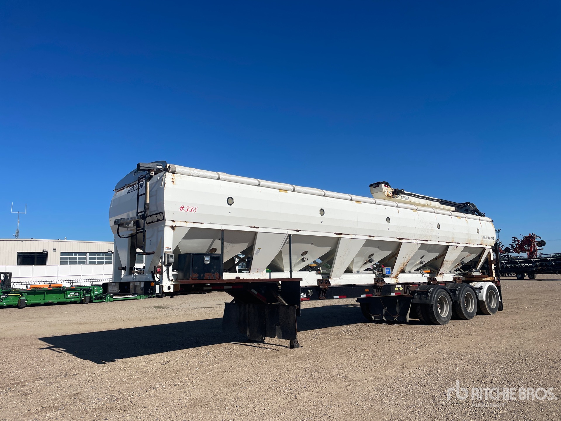 2016 Convey-All CST 1500 40 ft Seed Tender
