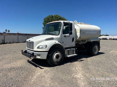 2018 Freightliner M2 106 2000 gal 4x2 Water Truck