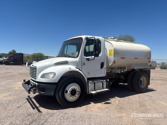2018 Freightliner M2 106 2000 gal 4x2 Water Truck