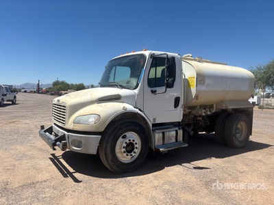 2018 Freightliner M2 106 2000 gal 4x2 Wassertank-Lkw