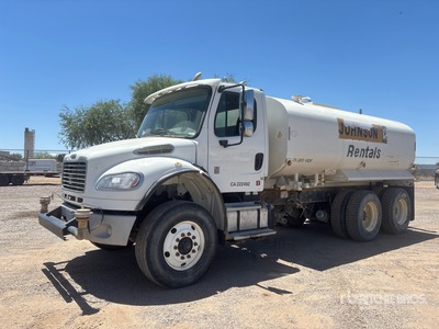 2017 Freightliner M2 106 4000 gal 6x4 Camion à eau