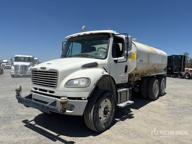 2019 Freightliner M2 106 4000 gal 6x4 Water Truck