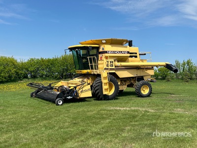 1998 New Holland TR98 Combine Harvester