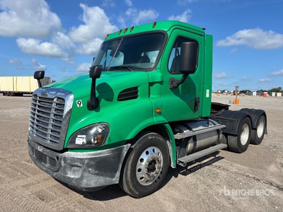 2018 Freightliner Cascadia 113 6x4 T/A Day Cab Truck Tractor