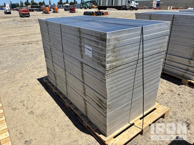 Quantity of (25) 275W Solar Panels その他 - 店舗 & 倉庫 (Unused)