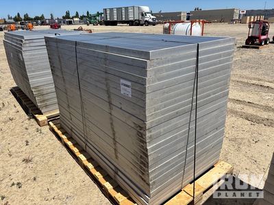 Quantity of (25) 275W Solar Panels その他 - 店舗 & 倉庫 (Unused)