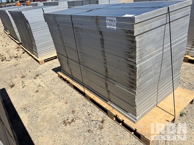 Quantity of (25) 275W Solar Panels その他 - 店舗 & 倉庫 (Unused)