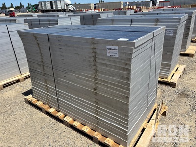 Quantity of (25) 275W Solar Panels その他 - 店舗 & 倉庫 (Unused)