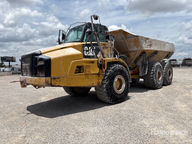 2013 Cat 740B Articulated Dump Truck