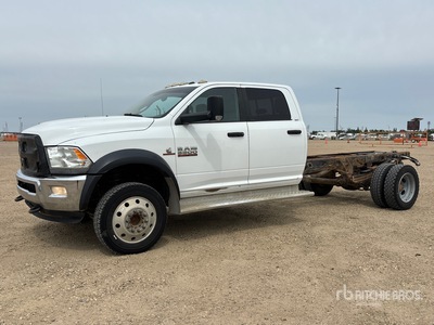 2013 Ram 5500 SLT 4x4 Crew Cab Cab and Chassis