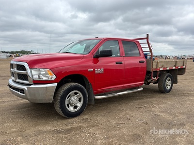 2013 Ram 2500 4x4 Crew Cab Flatbed Truck