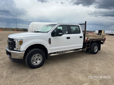 2019 Ford F-350 XL 4x4 Crew Cab Autocarro cassone fisso
