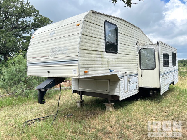 1EA5J2727R2453610 1994 photo no. 1