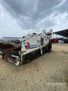 2015 Roadtec RP195E Track を見 Paver