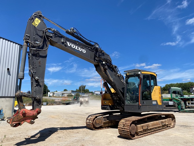 2019 Volvo ECR235EL Tracked Excavator 2019 Volvo ECR235EL Tracked Excavator