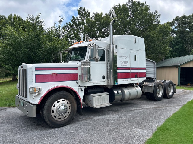 2013 Peterbilt 388 6x4 T/A Sleeper Truck Tractor