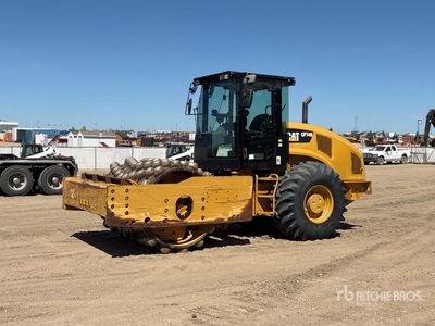 2013 Cat CP74B Padfoot Drum Compactor