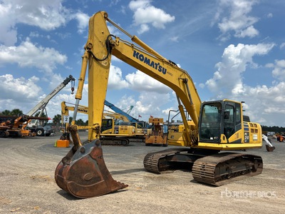 2016 Komatsu PC210LC-11 Tracked Excavator
