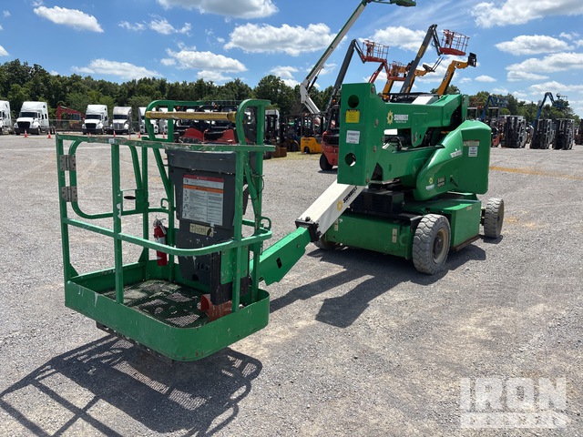 Articulating Boom Lifts
