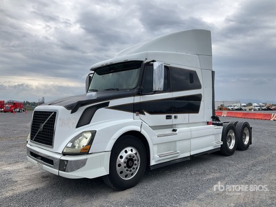 2016 Volvo VNL 64T 630 6x4 Tractocamion con Dormitorio / T/A Sleeper Truck Tractor