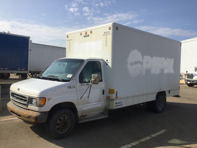 2000 Ford E-450 Super Duty Cargo Van