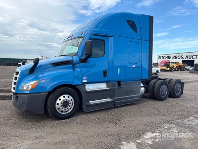 2021 Freightliner Cascadia 126 6x4 Ciągnik siodłowy T/A z kabiną sypialną