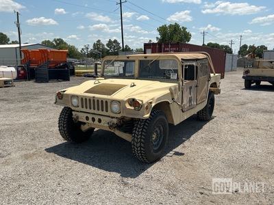 2006 AM General M1097R1 HMMWV 4 Door Soft Top w/Truck Body