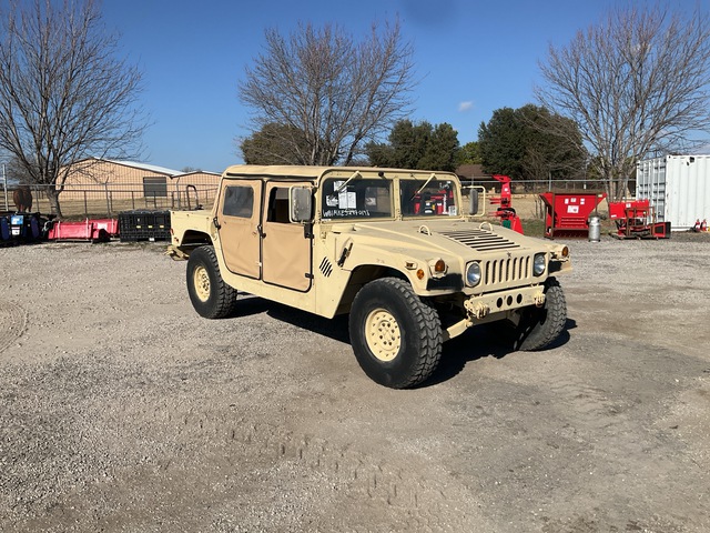 2007 AM General M1097R1 HMMWV 4 Door Soft Top w/Truck Body