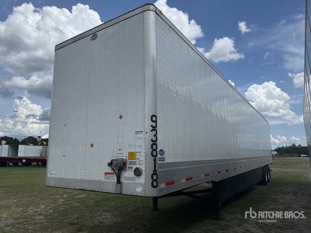 2026 Utility VS2DX 53 ft x 102 in T/A Van Trailer