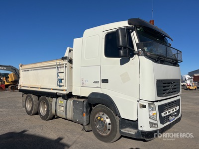 2010 Volvo FH 6x4 Camion à benne basculante Tri/E