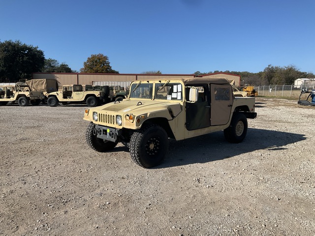 2008 AM General M1097A2 HMMWV 4 Door Soft Top w/Truck Body