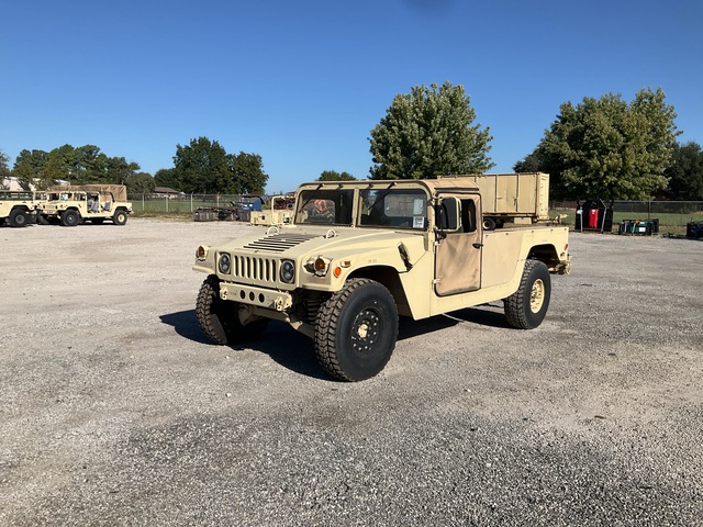 2006 AM General M1097R1 HMMWV 2 Door Soft Top w/Truck Body
