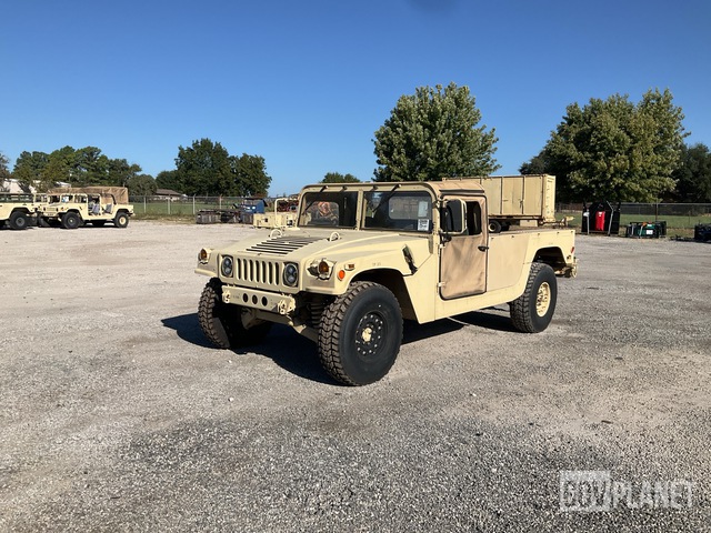 2006 AM General M1097R1 HMMWV 2 Door Soft Top w/Truck Body