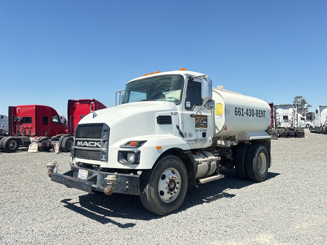 2022 Mack MD 2000 gal 4x2 Water Truck