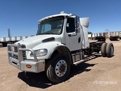 2014 Freightliner M2 106 4x2 4x4 Fahrgestell