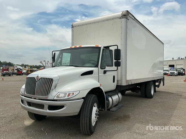 2019 International 4300 4x2 Van Truck