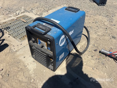 2015 Miller CST-280 معدة لحام كهربائي