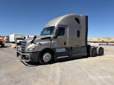 2020 Freightliner Cascadia 126 6x4 T/A Sleeper Truck Tractor