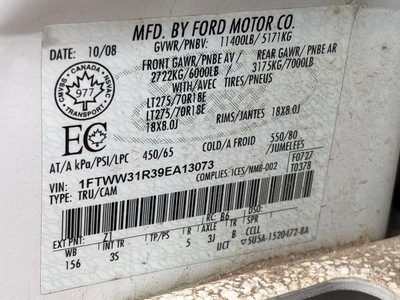 2009 Ford F-350 XLT 4x4 Crew Cab Flatbed Truck