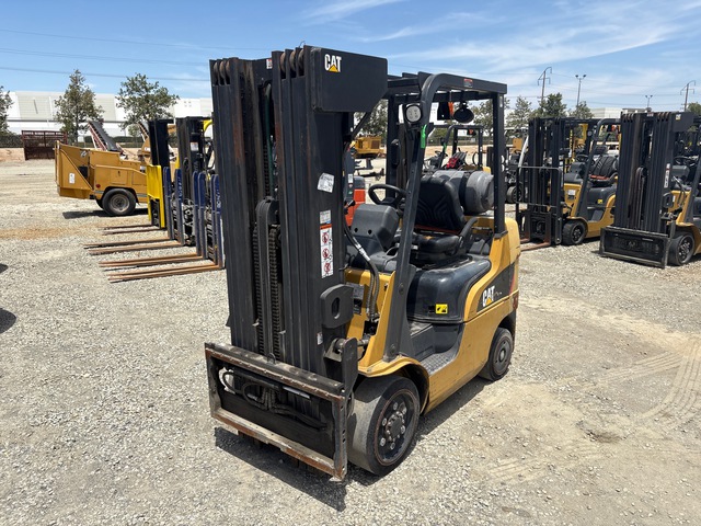 2021 Cat 2C5000 2500 lb Cushion Tire Forklift