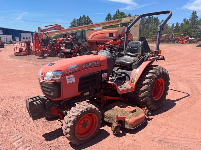 2012 Kubota B3200HSD 4WD Utility Tractor