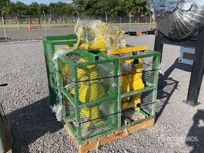 Quantity of (5) Versamatic Lote de Bombas Neumaticos de Diafragma / Air-Operated Diaphragm Pumps