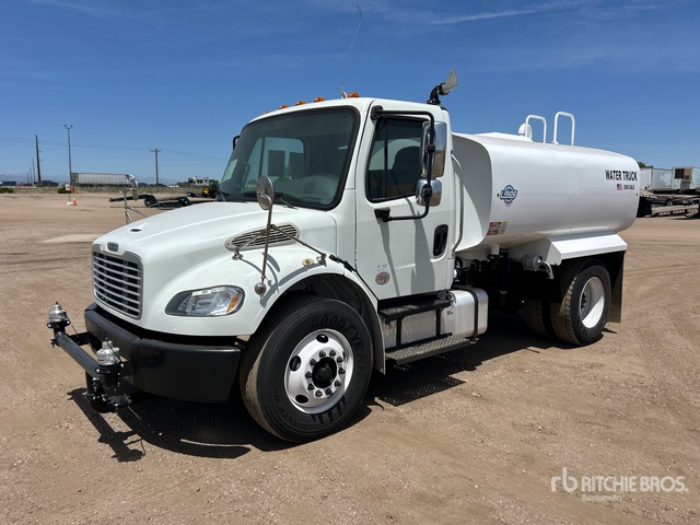 2019 Freightliner M2 106 2000 gal 4x2 Water Truck