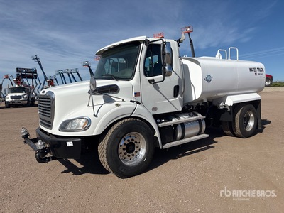 2016 Freightliner M2 106 2000 gal 4x2 Ciężarówka na wodę