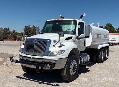 2018 International 4400 4000 gal 6x4 Water Truck